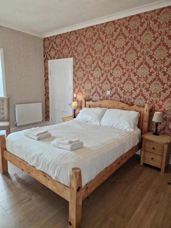 مبيت وإفطار لارن Broadway House المظهر الخارجي الصورة